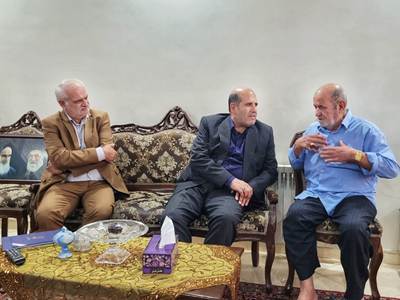  پدران شهدا، اسطوره‌های زنده مقاومت و استواری هستند