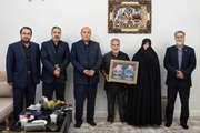 دیدار مدیرکل بنیاد شهید تهران بزرگ با خانواده شهیدان «علیرضا و محمدرضا نادرخمسه»